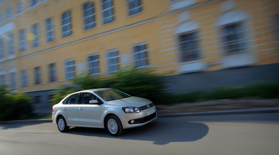  Volkswagen Polo Sedan 2010 года  (фото 84 из 123)